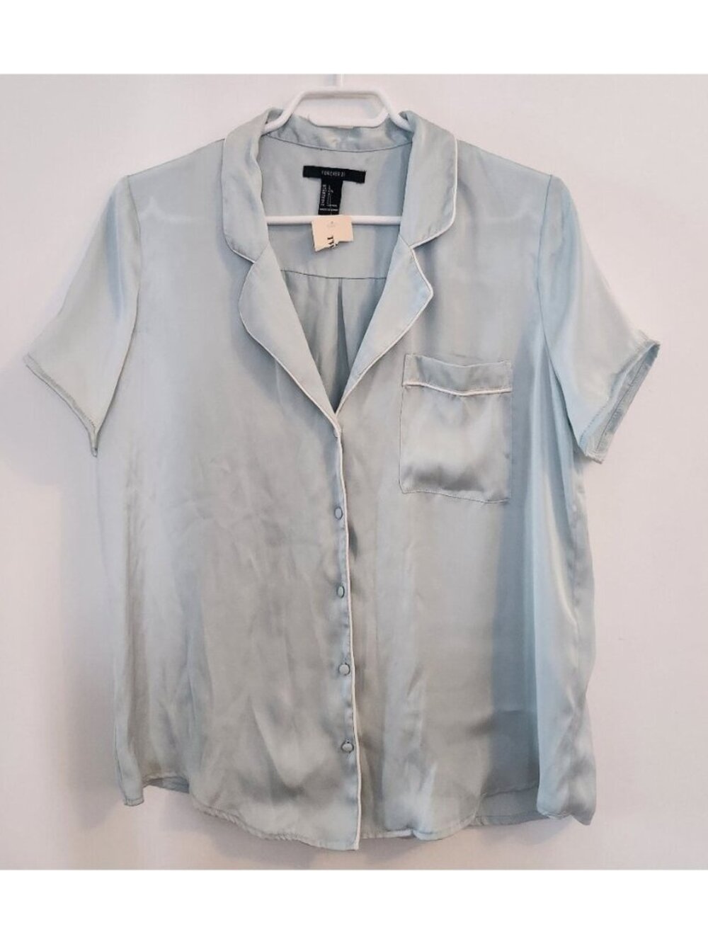 Blue PJ top with White Piping Short Sleeve Top Size Large
